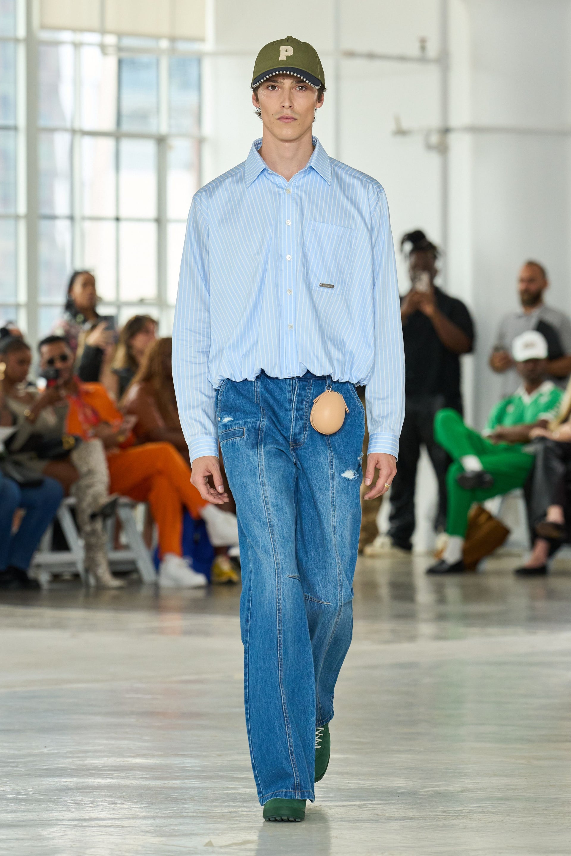 BUBBLE HEM CROPPED SHIRT